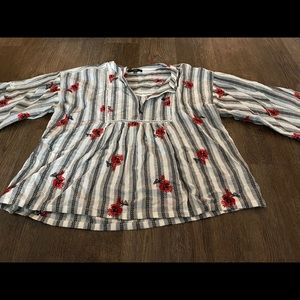 Embroidered top 3/4 flare sleeves